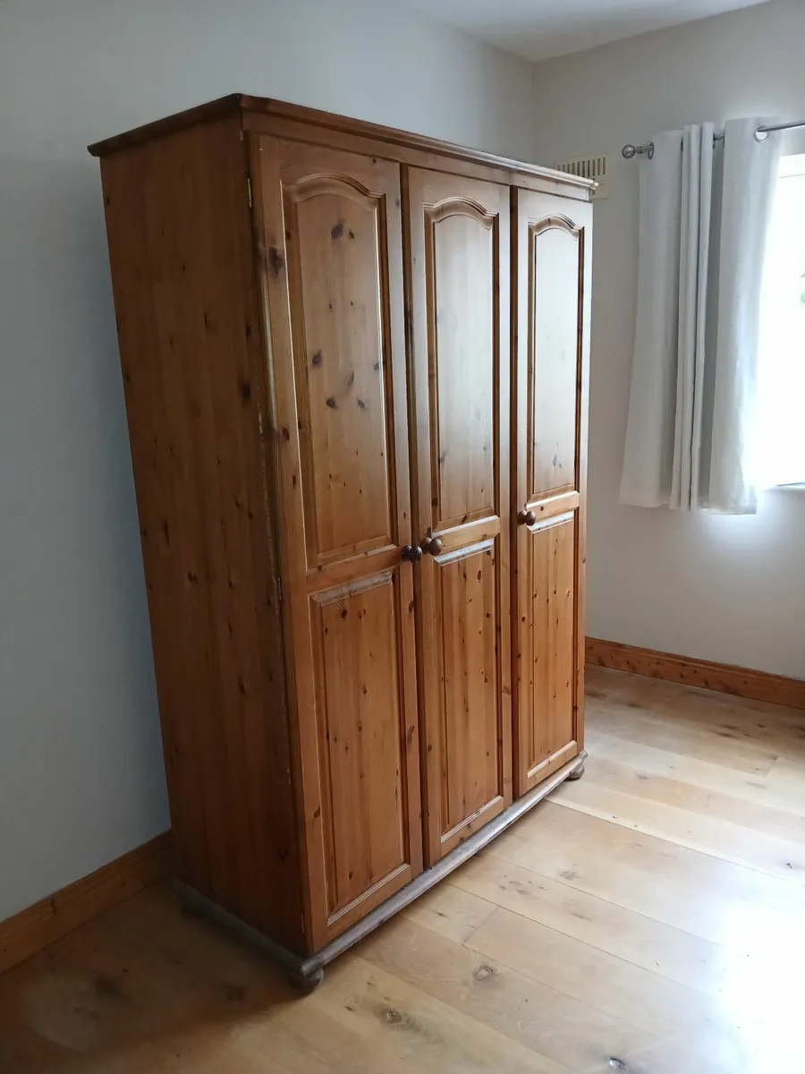 Large Wardrobe - Image 3