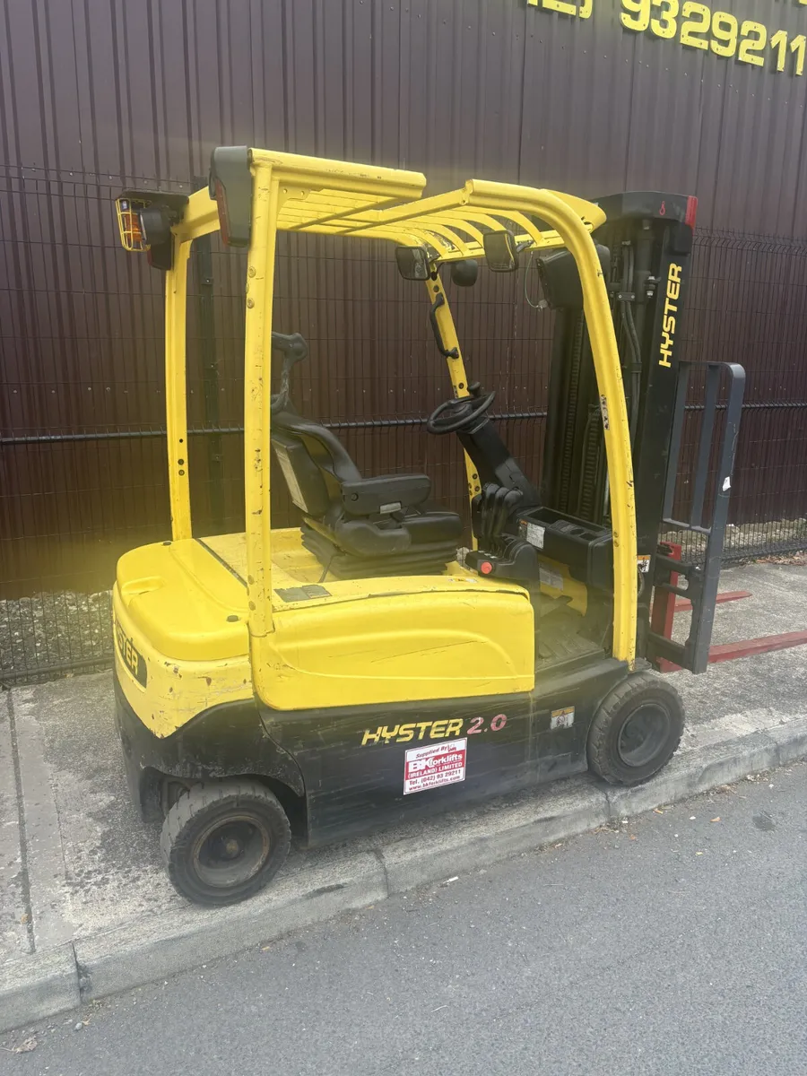 Hyster Electric Forklift - Image 3