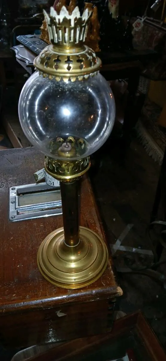 Sherwoods antique brass spring loaded candlestick - Image 2
