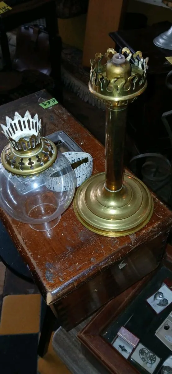Sherwoods antique brass spring loaded candlestick - Image 4