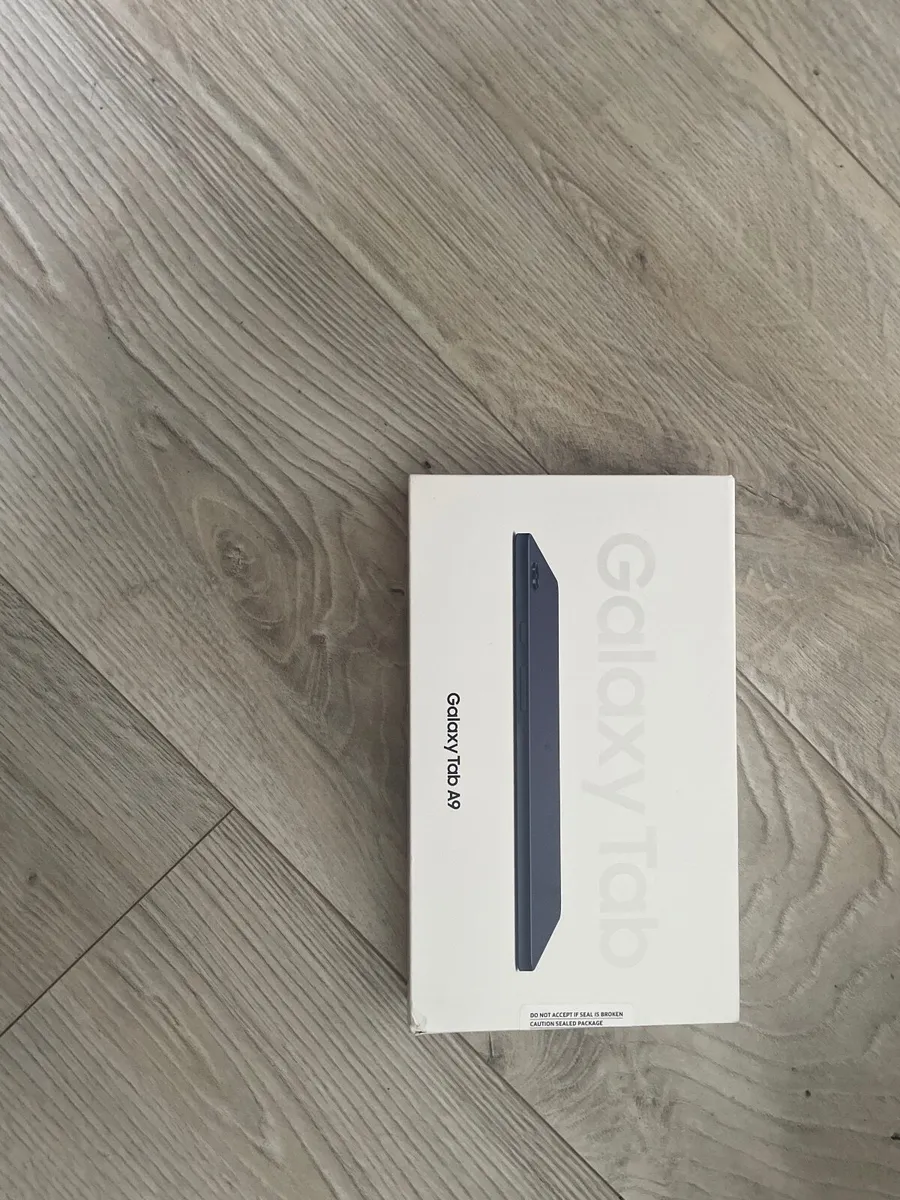 Samsung Galaxy A9 Tab - Image 1