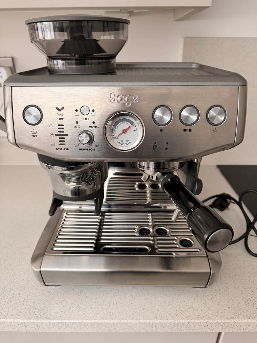 Sage Barista Express Impress - Image 1