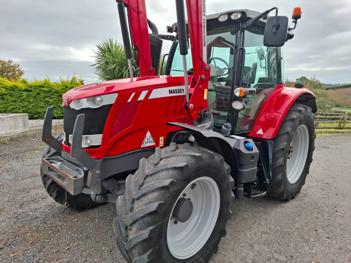 2017 Massey Ferguson 6715s - Image 3
