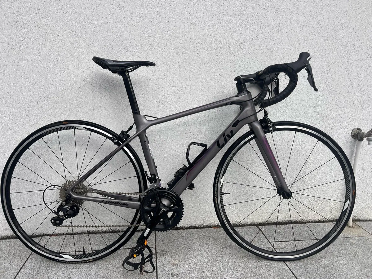 Road bike - Image 1