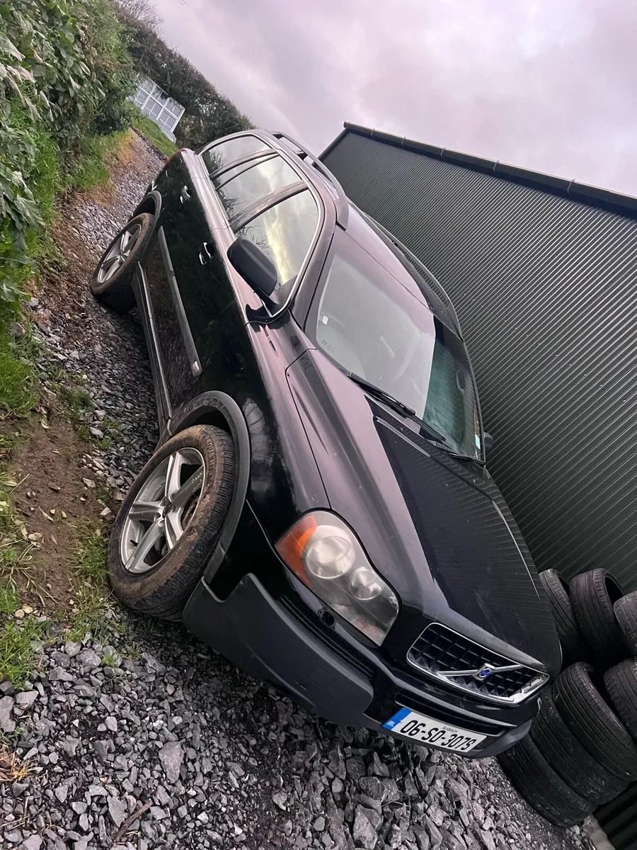 Volvo xc90 - Image 1