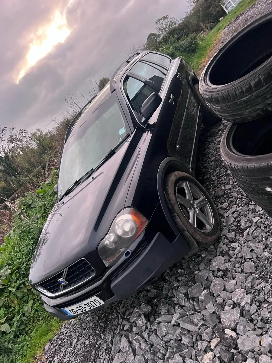 Volvo xc90 - Image 2