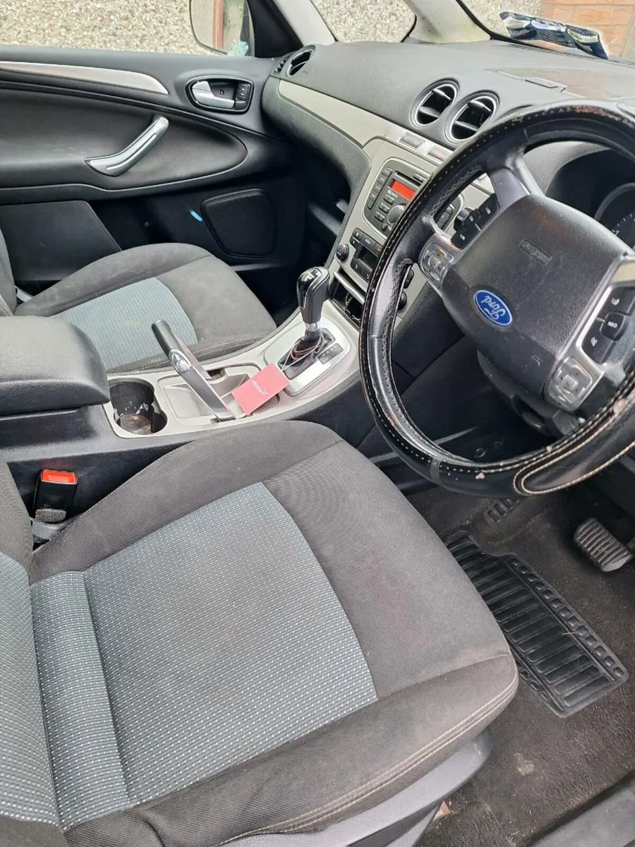 Car - Image 2