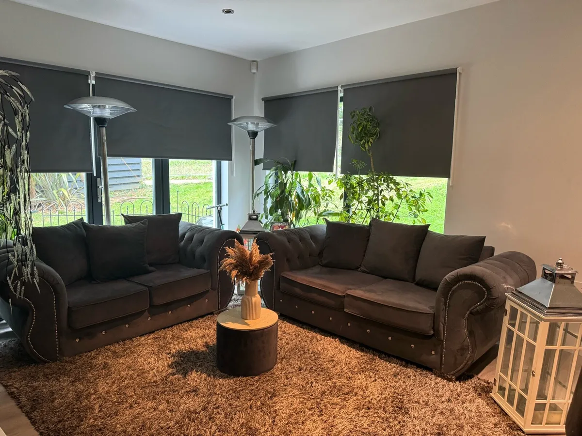 3 seater and 2 seater suite - Image 1
