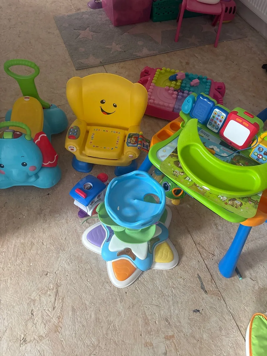Assortment of baby toys - Image 1