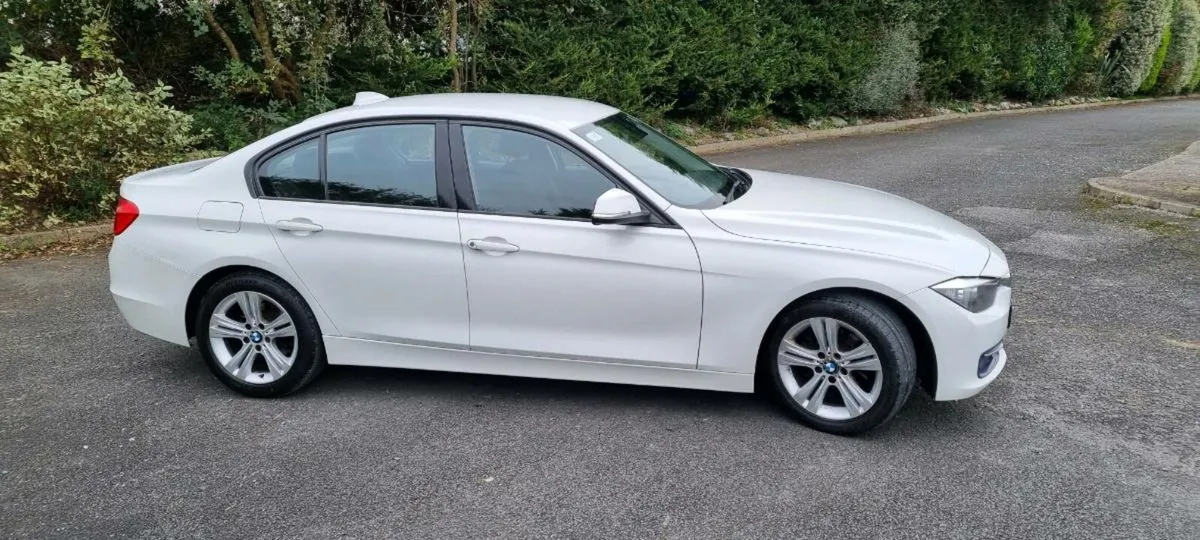 BMW 318D F30 Sport - Image 1