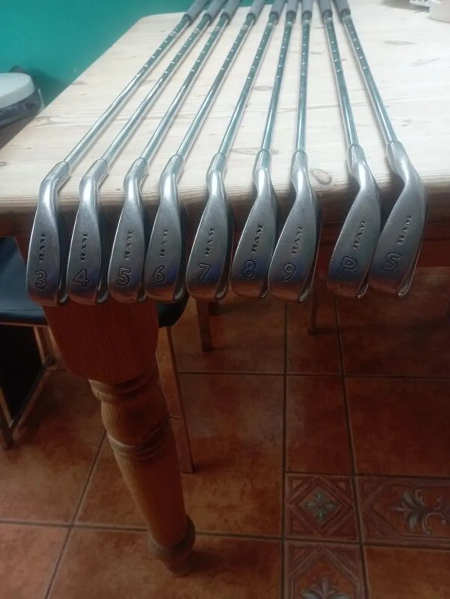 golf clubs - Image 1