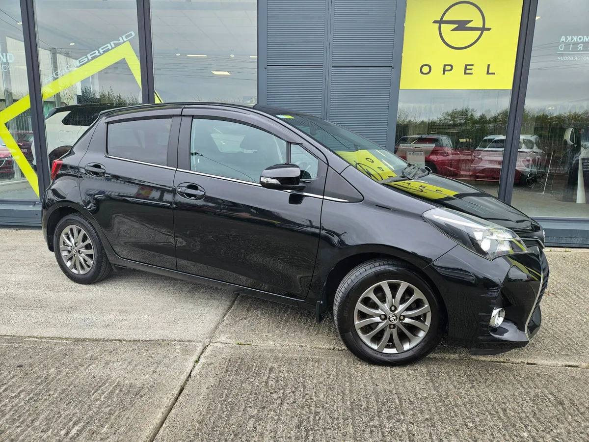 Toyota Yaris 2017 Sol - Image 3