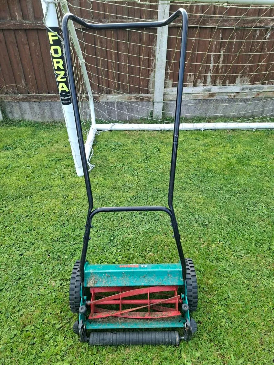 Bosch AHM 38 manual lawn mower - Image 1