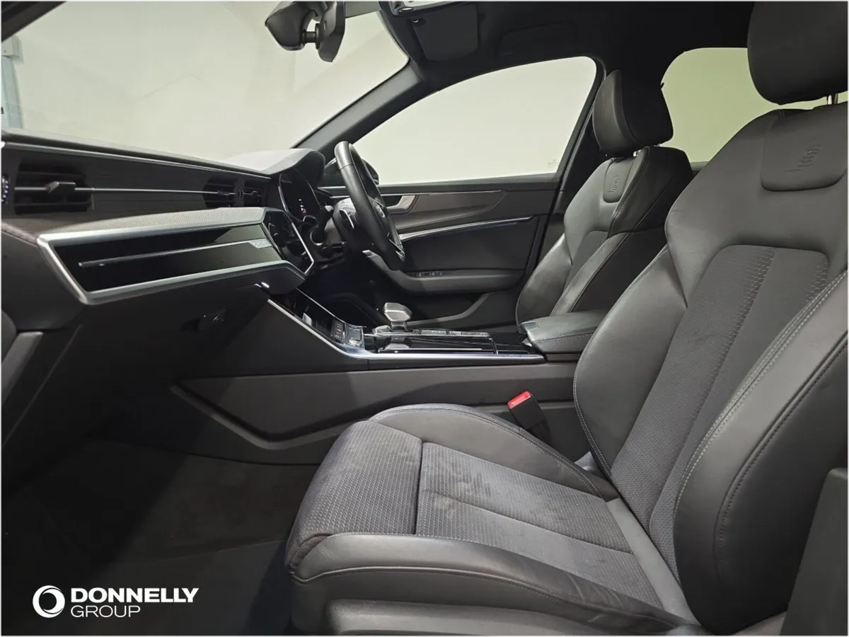 Audi A6 Diesel Saloon Black Edition - Image 4