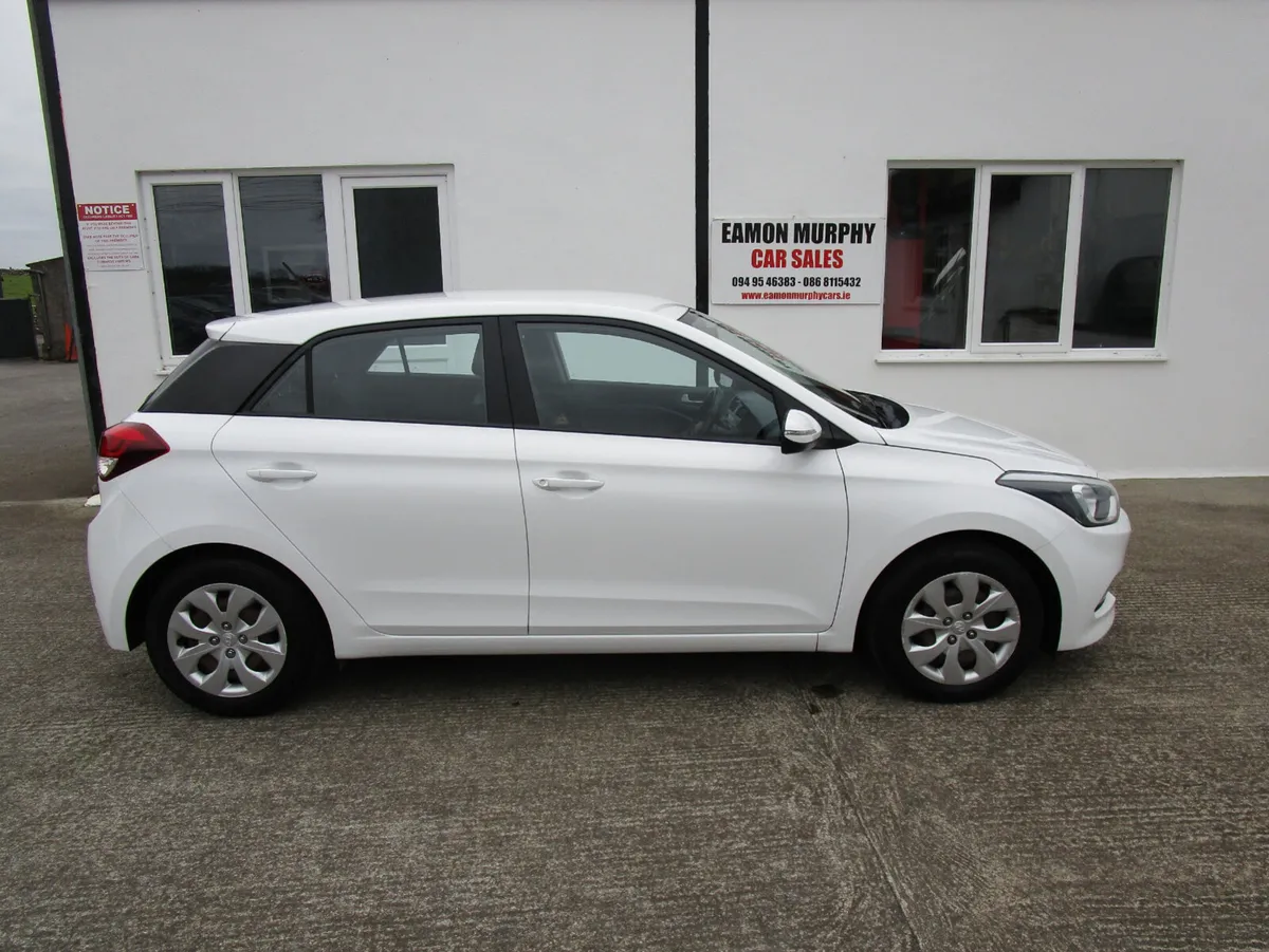 Hyundai i20 2017 - Image 2