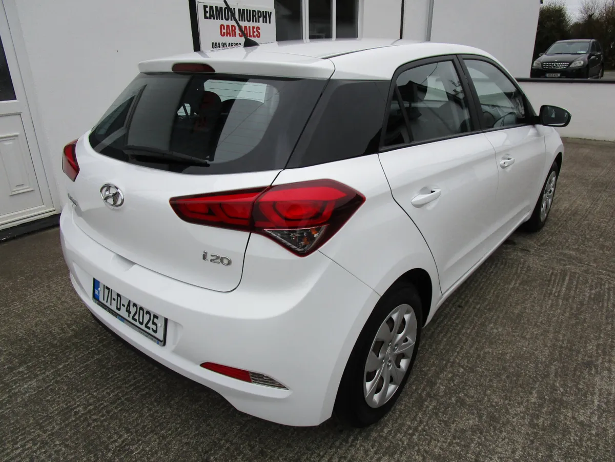 Hyundai i20 2017 - Image 3