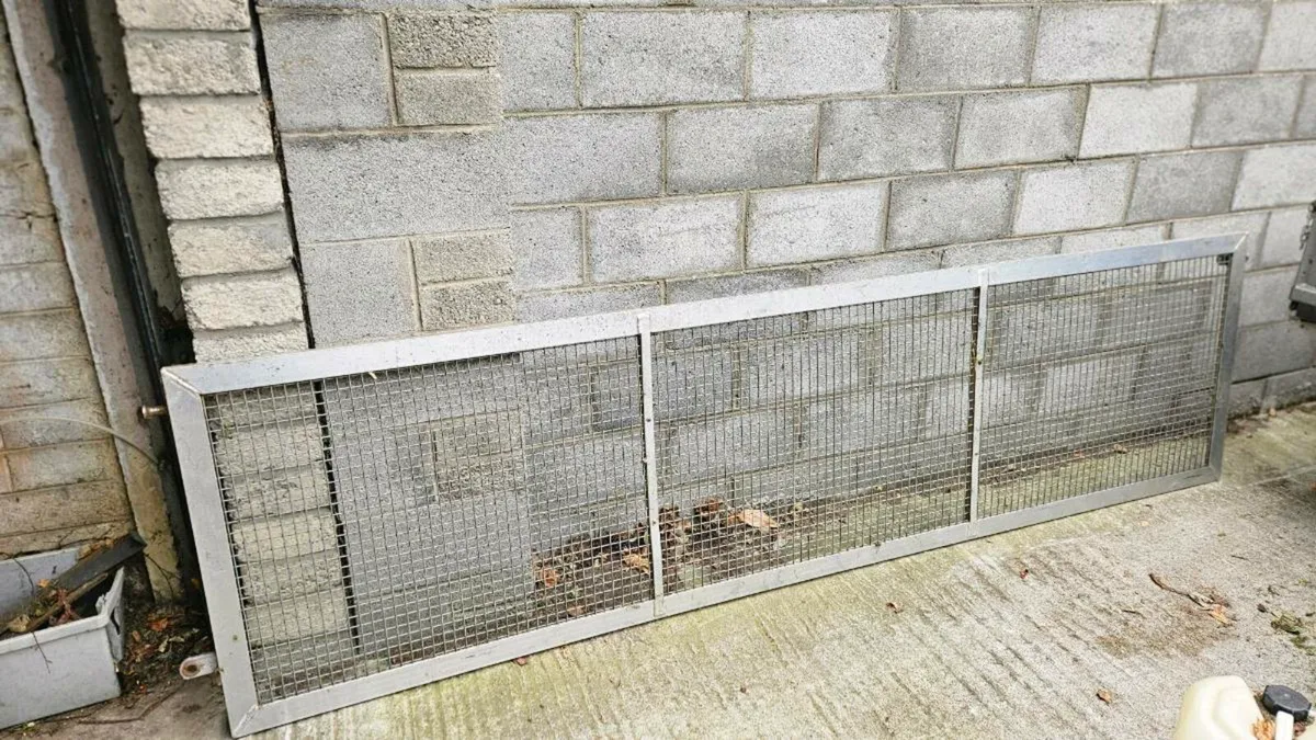 Alliulium & galvanised steel cage sites - Image 3