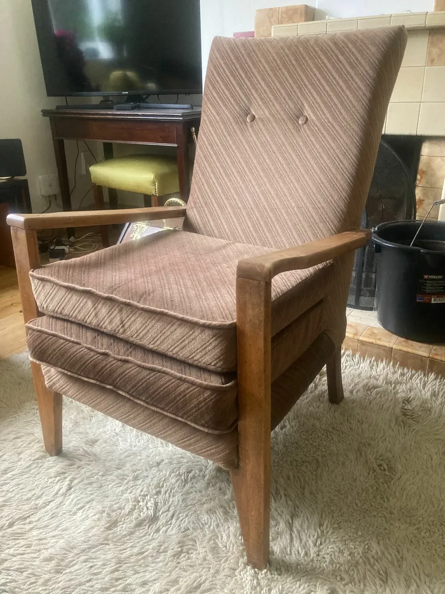 Vintage Fireside Chair - Mid Century. - Image 2