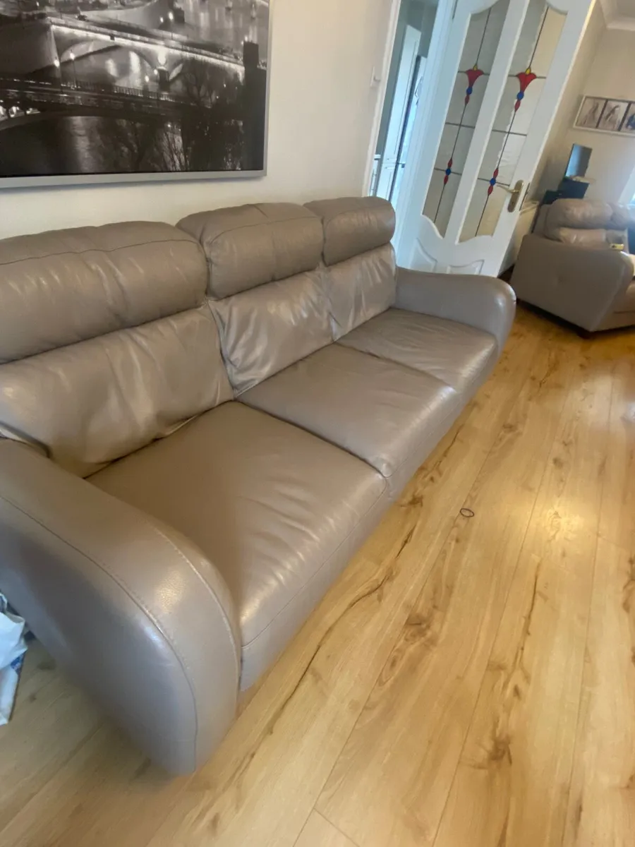 Sofa - Image 2