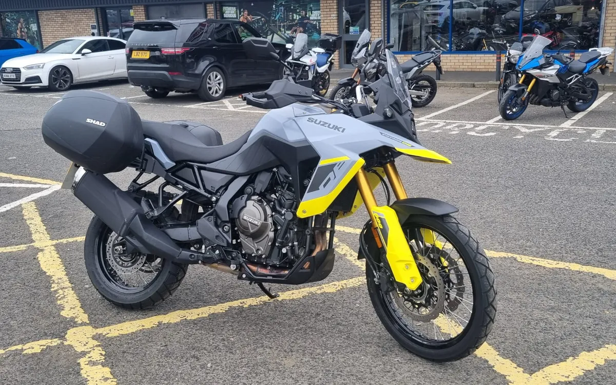 Suzuki DL800DE V-Strom - Image 1