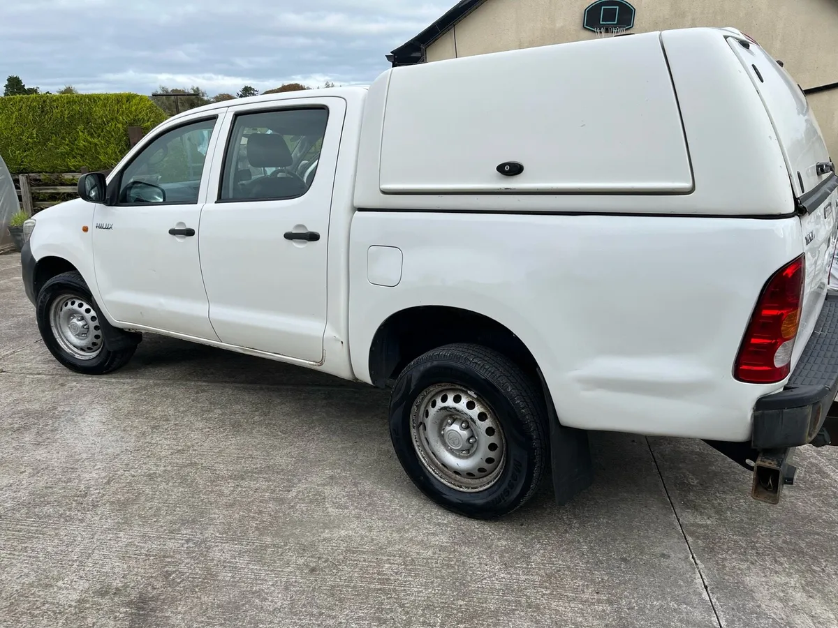Toyota Hilux - Image 3