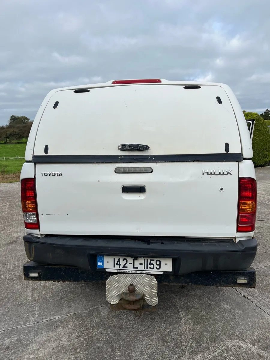 Toyota Hilux - Image 4