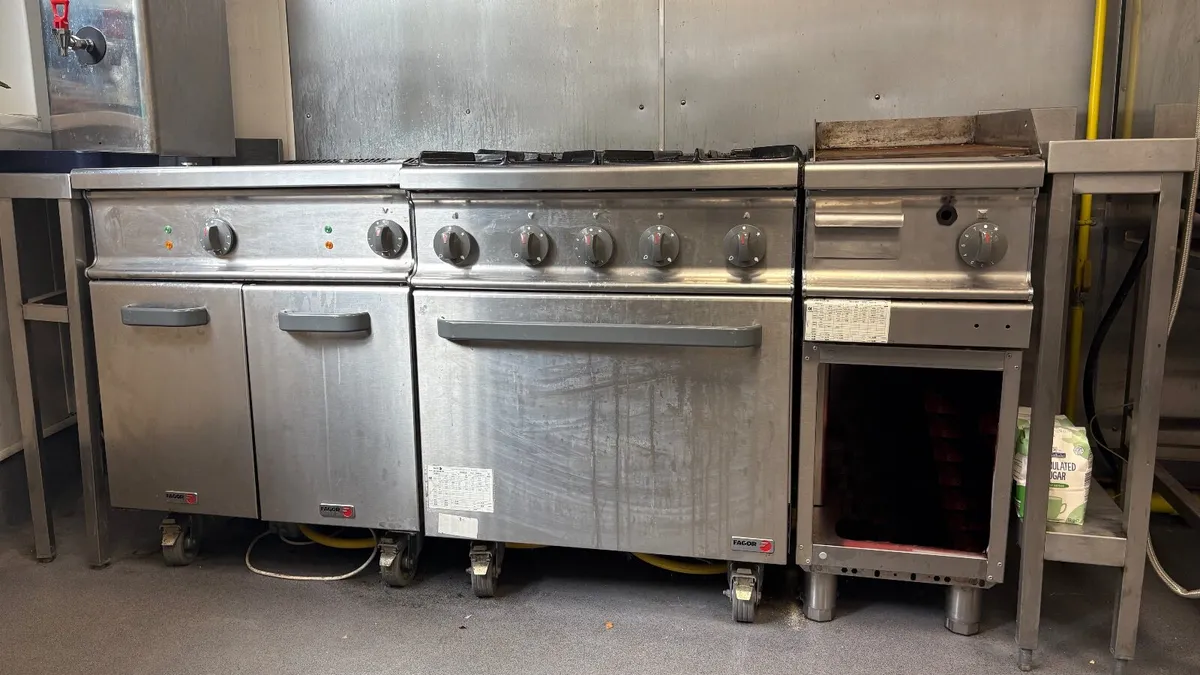 gas appliances-stainless steel as new - Image 1