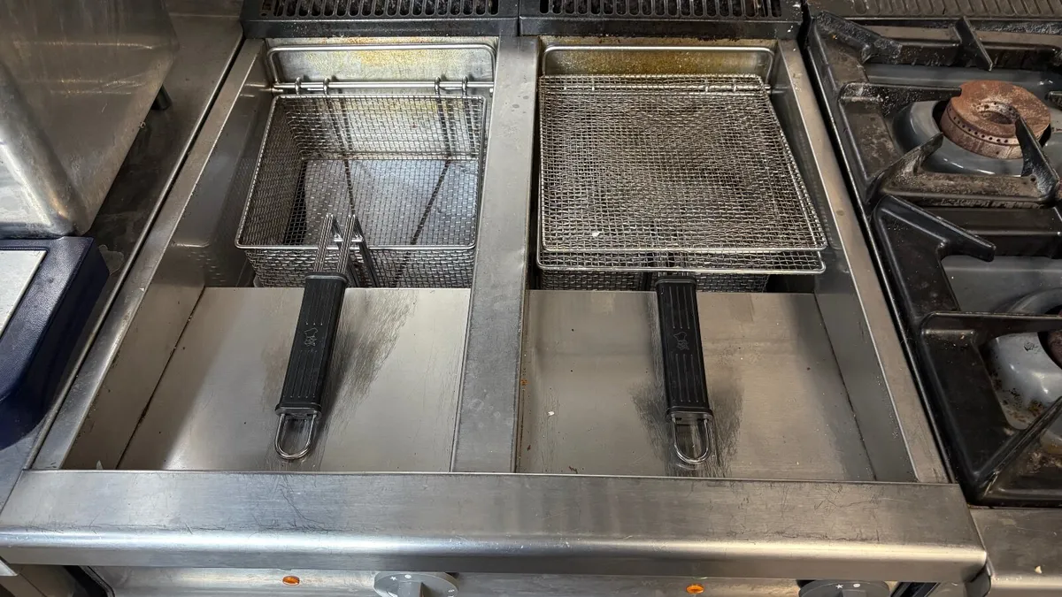 gas appliances-stainless steel as new - Image 3