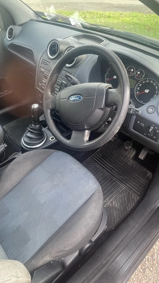 Ford fiesta - Image 3