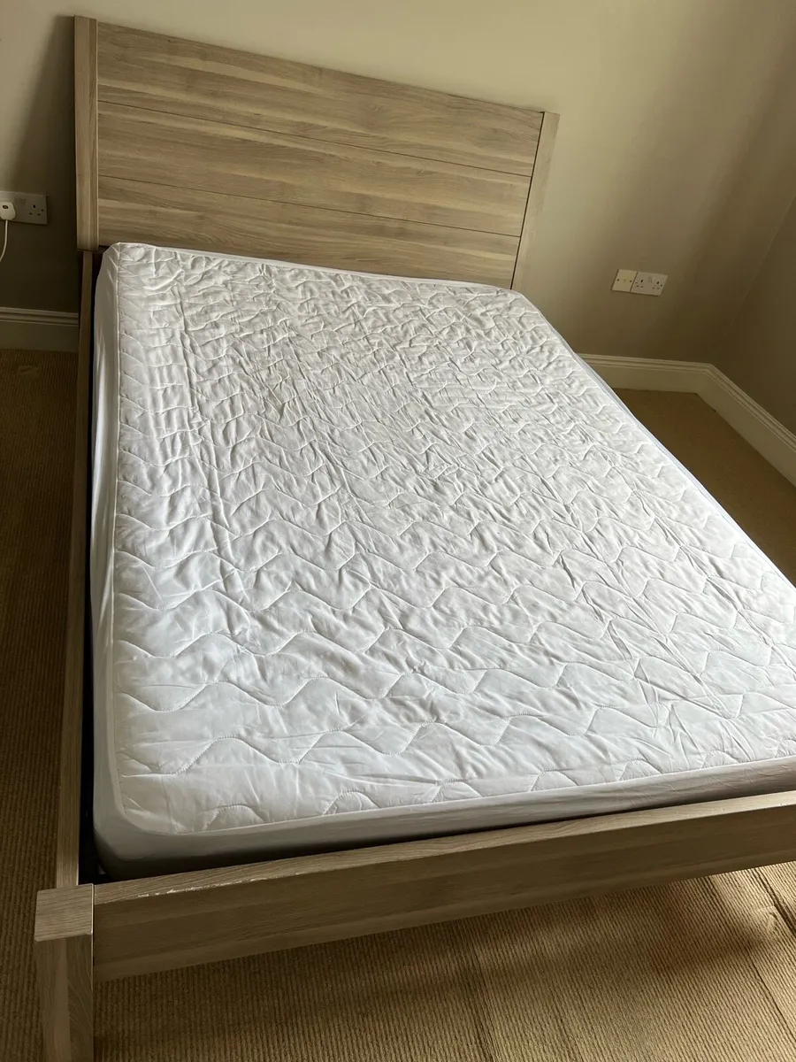 Double bed frame & mattress - Image 2