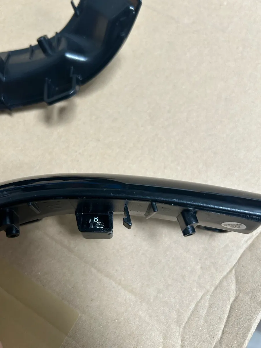 Led Dynamic Indicators for Mk5 Jetta/Golf B6Passat - Image 3