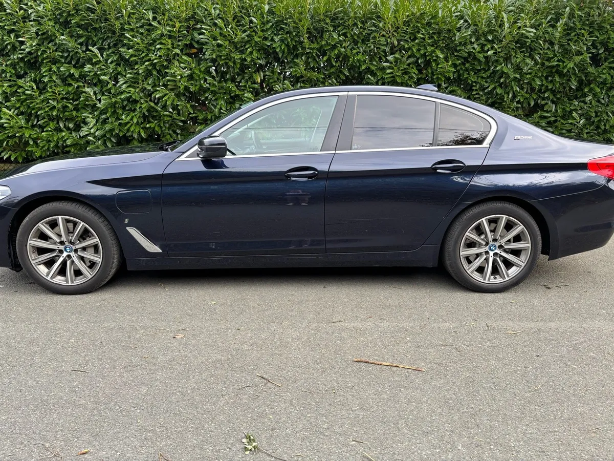 BMW 530e (252hp) 2018 - Image 3