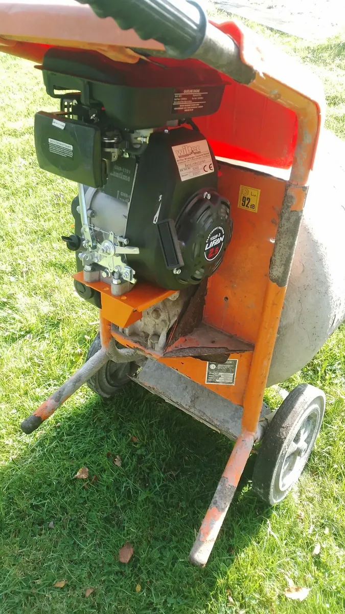 Cement mixer - Image 1