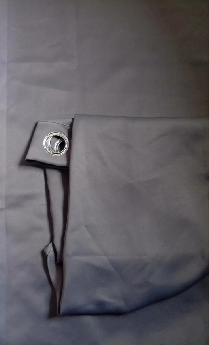Set of curtains - Image 1