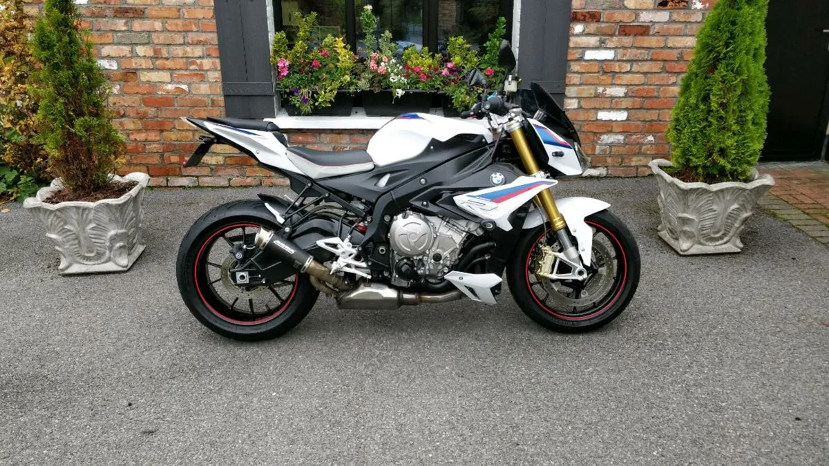 BMW S1000 R 2018 - Image 1