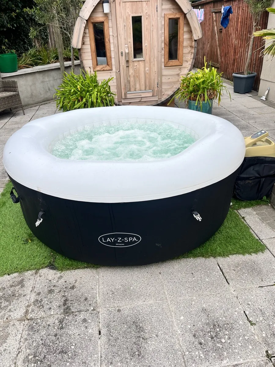 Lay-Z-Spa Miami - Image 1
