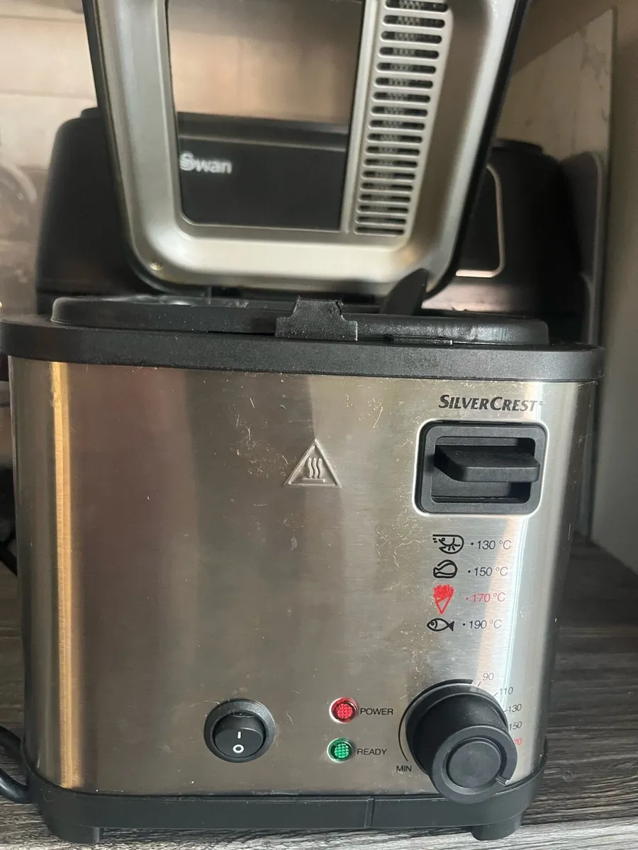 Silvercrest Mini deep fat fryer - Image 1