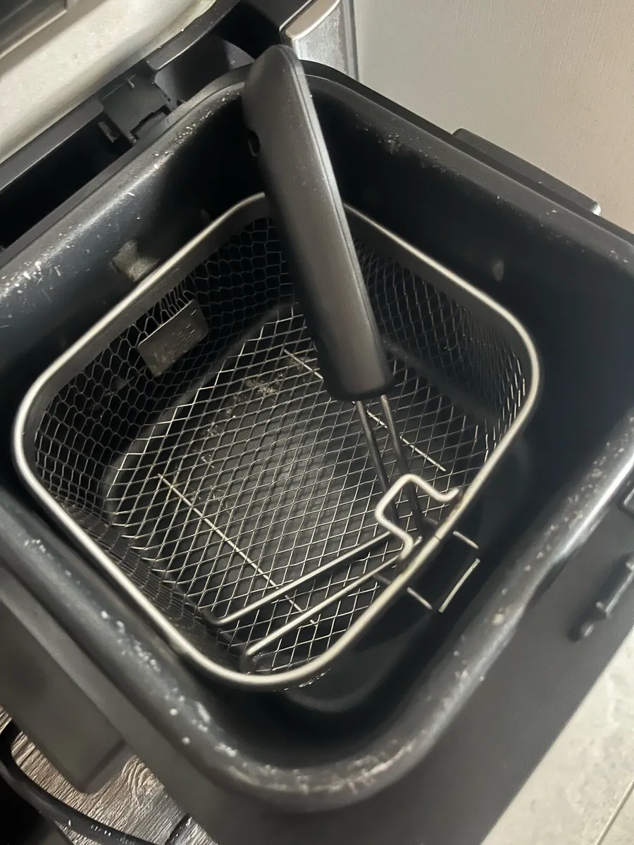 Silvercrest Mini deep fat fryer - Image 2