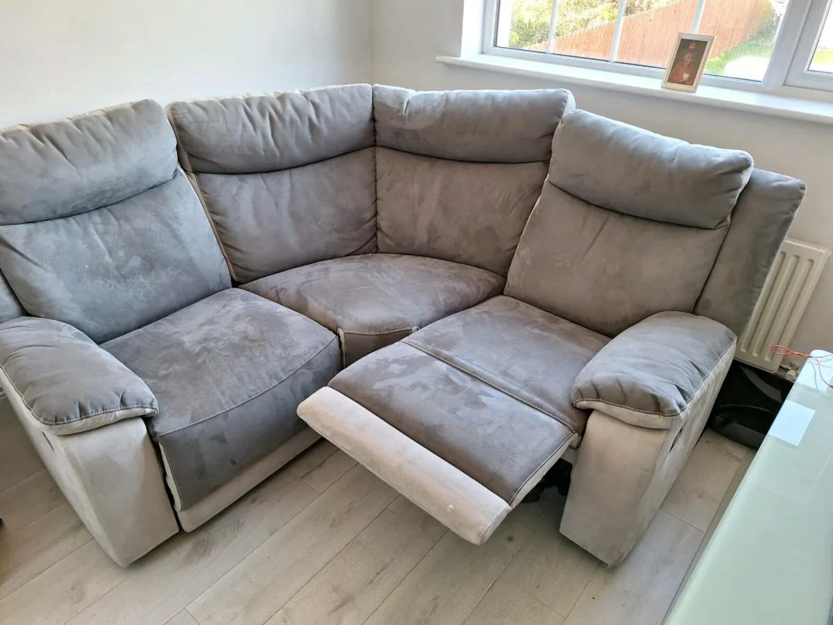 6 seater corner couch - Image 2