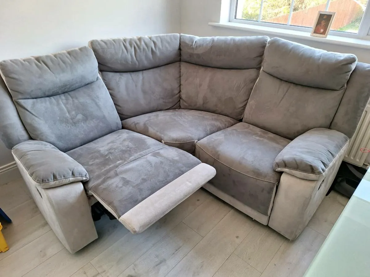 6 seater corner couch - Image 3