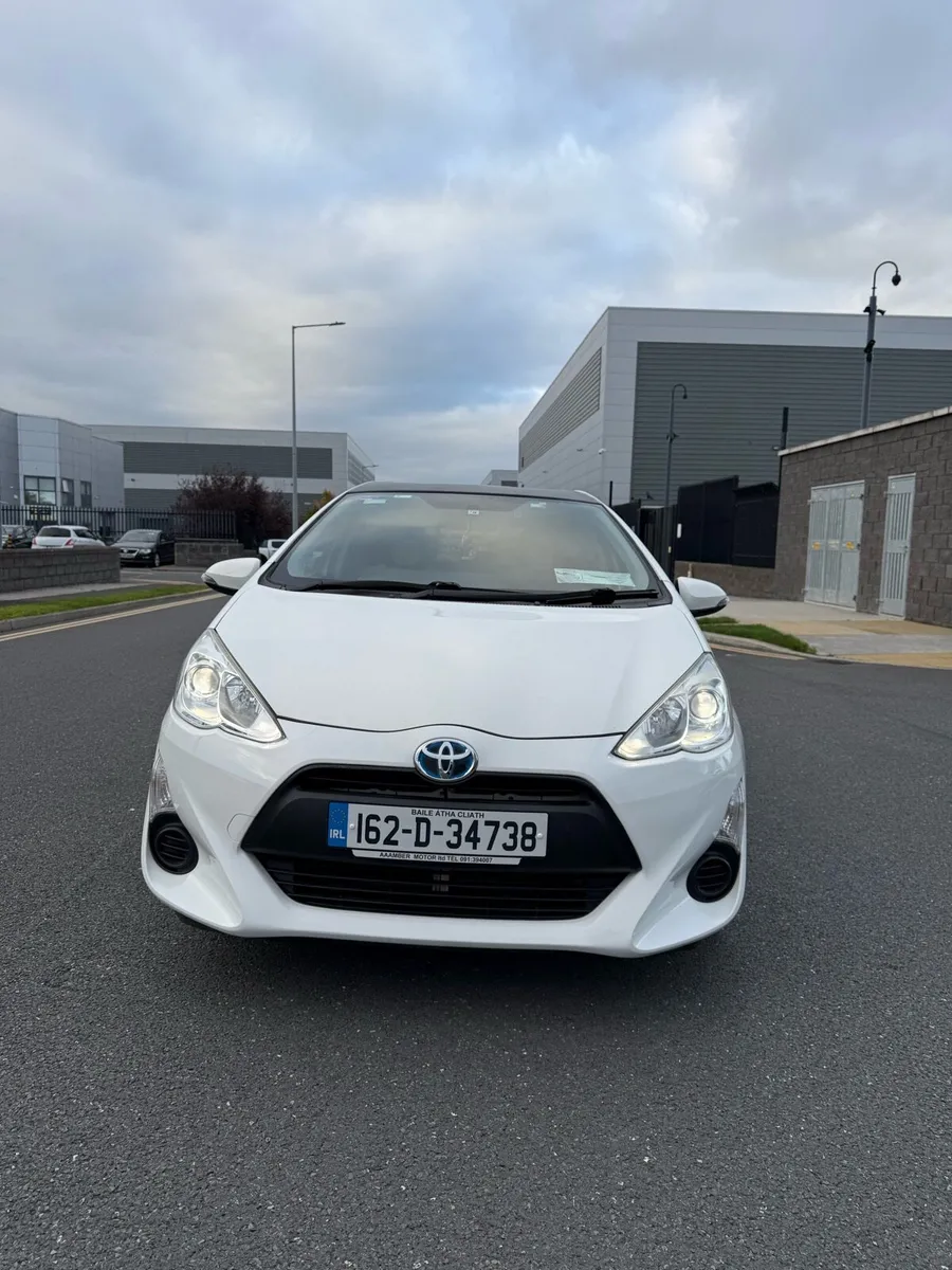 Toyota Aqua Automatic Hybrid Mint - Image 2