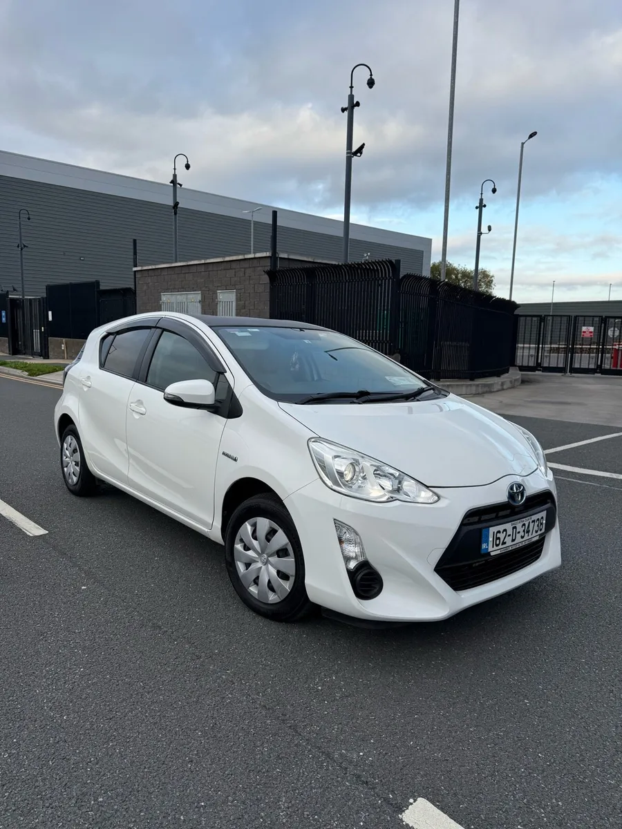 Toyota Aqua Automatic Hybrid Mint - Image 3