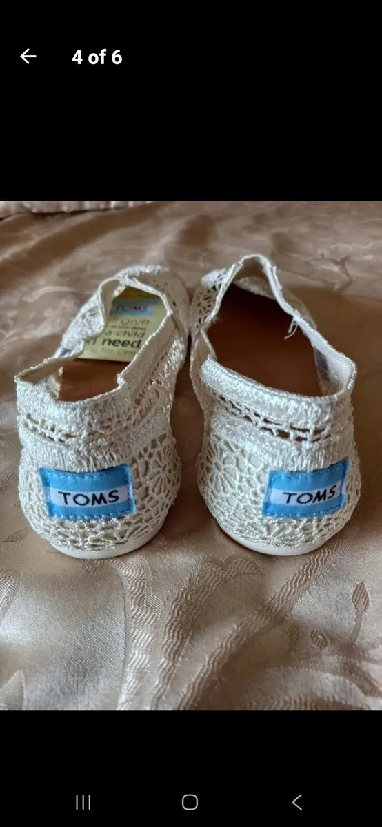 Ladies Toms crochet shoes brand new - Image 4