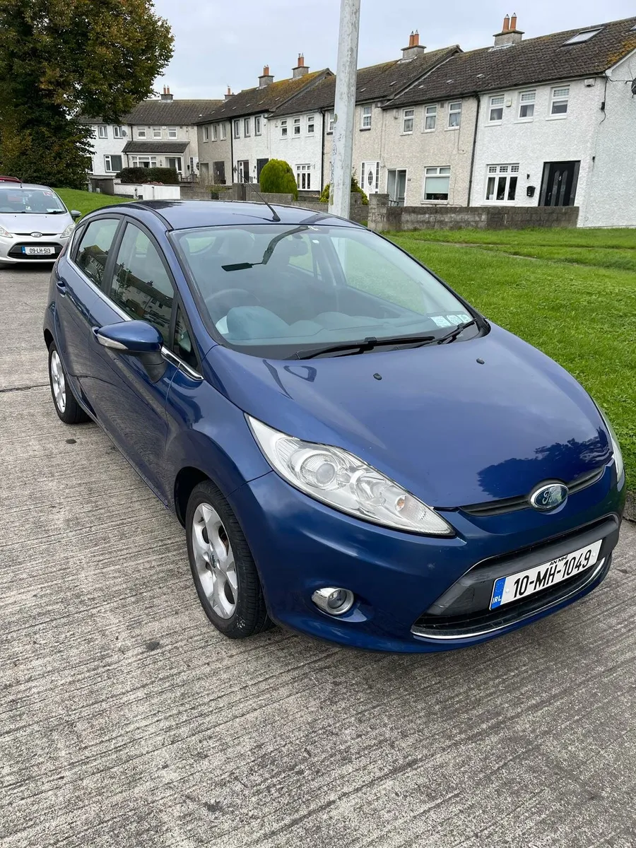 Car - Image 1
