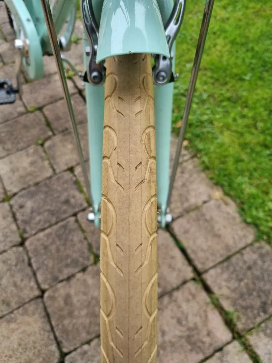 Pendleton Girls Bike - Image 4