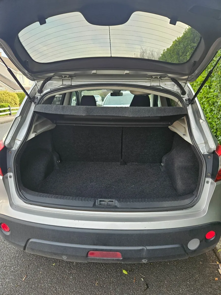 Nissan Qashqai 2010 - Image 3