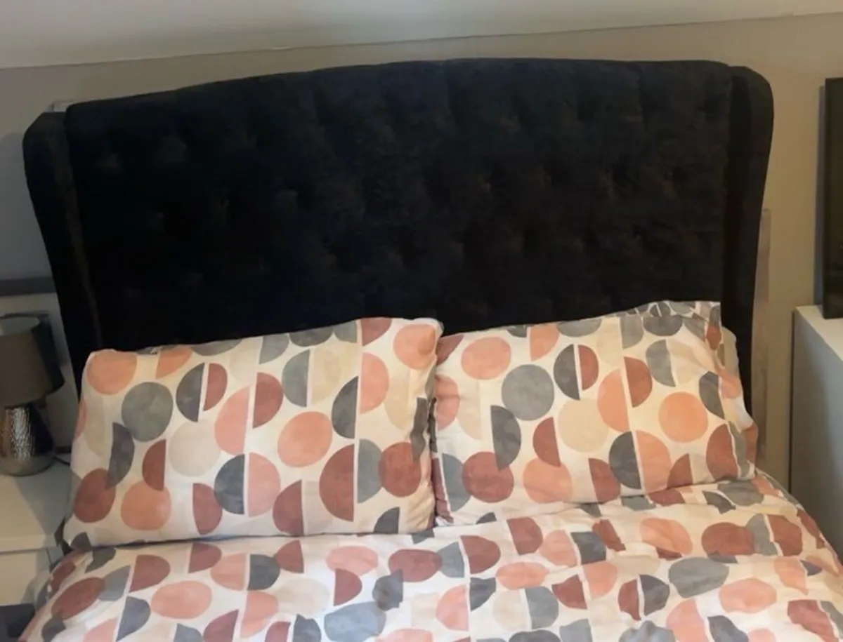 bed - Image 2
