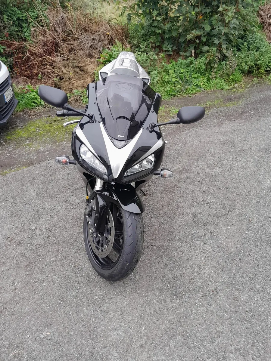 Honda CBR1000rr Fireblade - Image 3