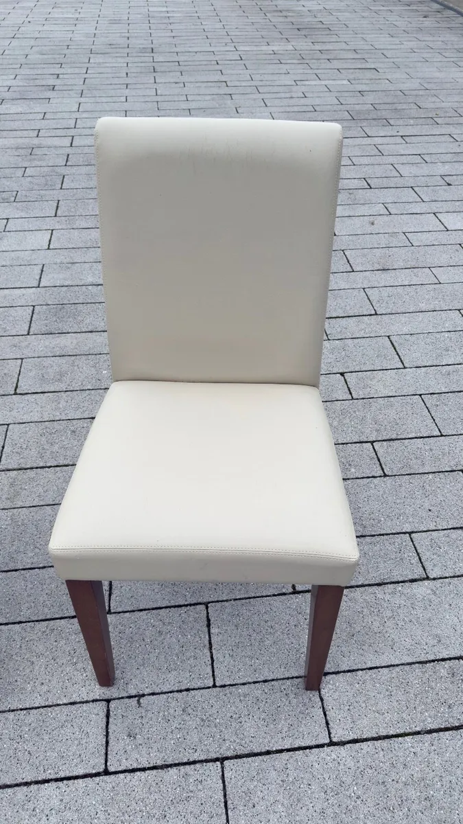 FREE  Chair - Image 3