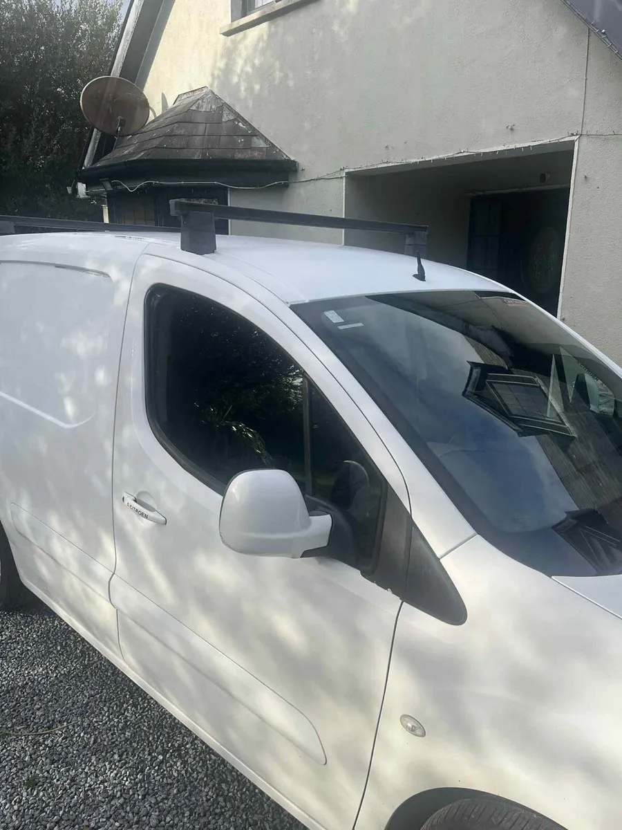 131 Citroen Berlingo van - Image 1